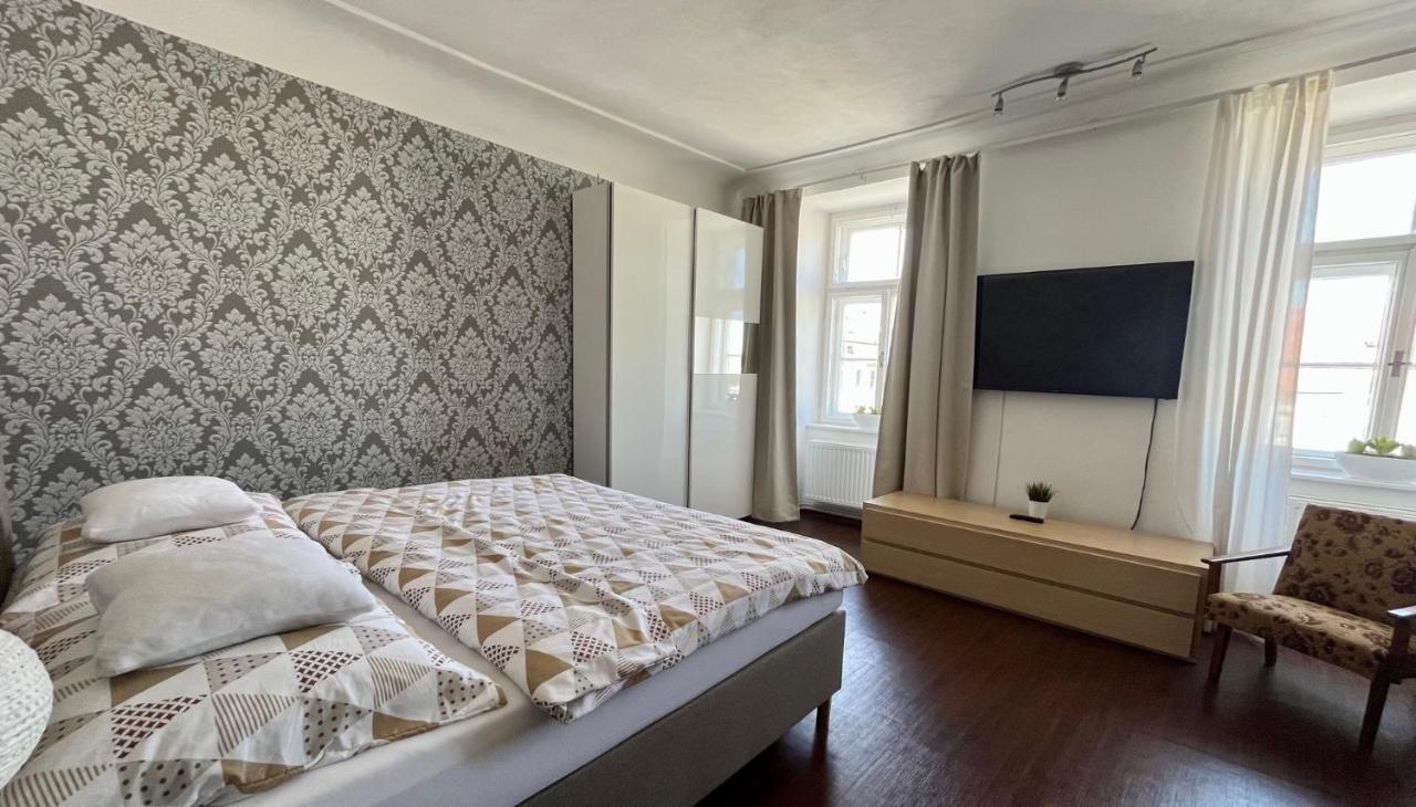 Palac Daun - Studio Apartments Znojmo Dış mekan fotoğraf